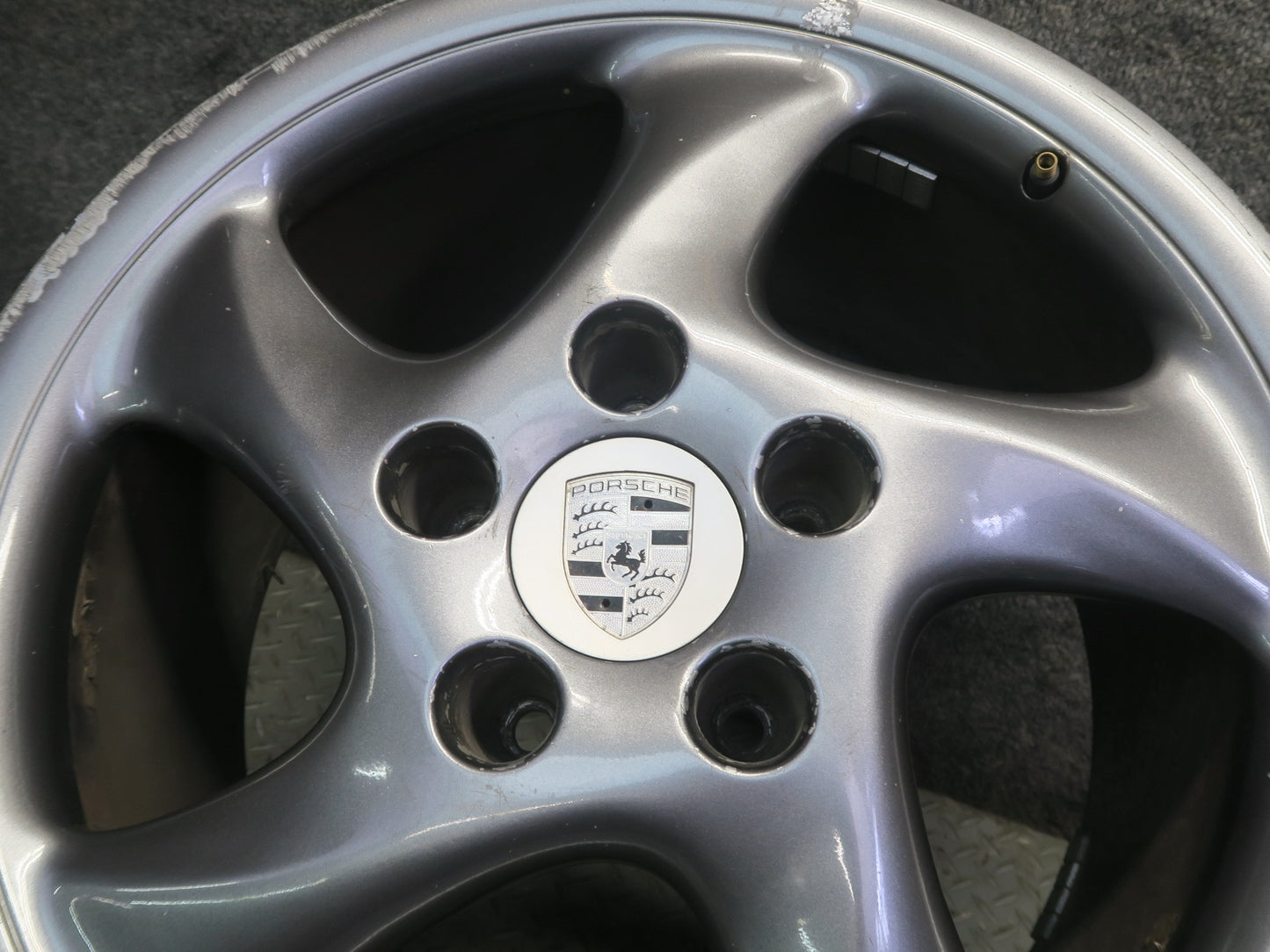 1999-2004 Porsche 911 996 Rear Alloy R18" Wheel Rim 18x9 ET52 99336213801