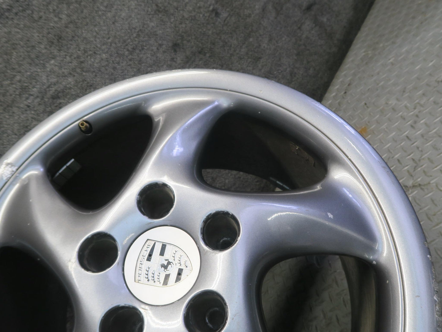 1999-2004 Porsche 911 996 Rear Alloy R18" Wheel Rim 18x9 ET52 99336213801