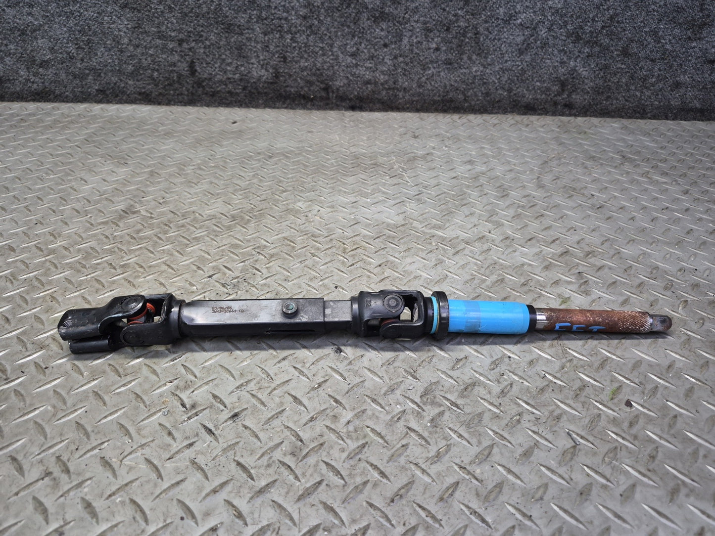 02-05 Ford Thunderbird Steering Column U Joint Linkage Shaft 3W43-3C662-CD OEM