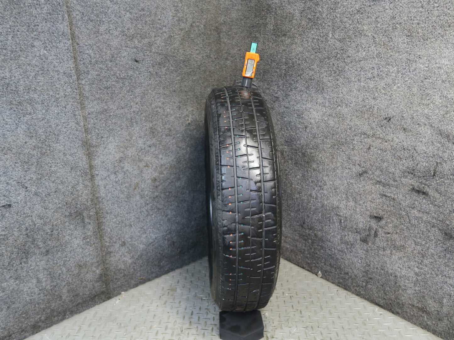 02-05 Ford Thunderbird R16" Spare Tire Wheel 16x4T 145/80 OEM