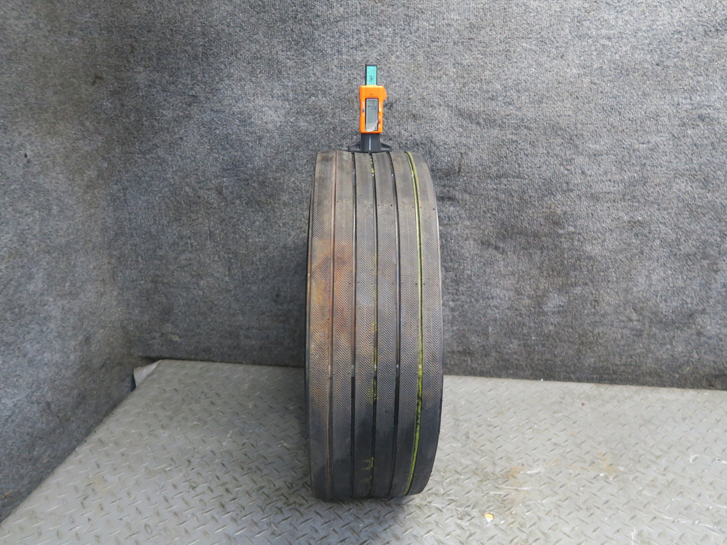 84-89 Nissan Z31 300ZX Spare R15" Tire Wheel 15x5J 155/90 40300-05P20 OEM