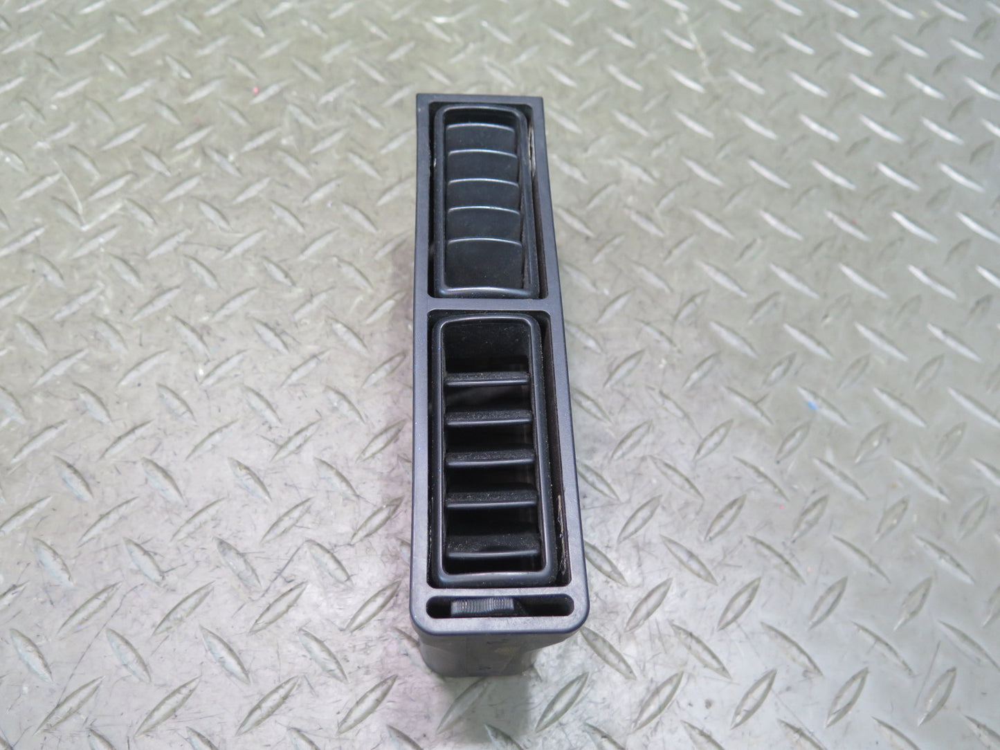 1984-1986 Porsche 928 S Front Right Side Door Panel Air Vent