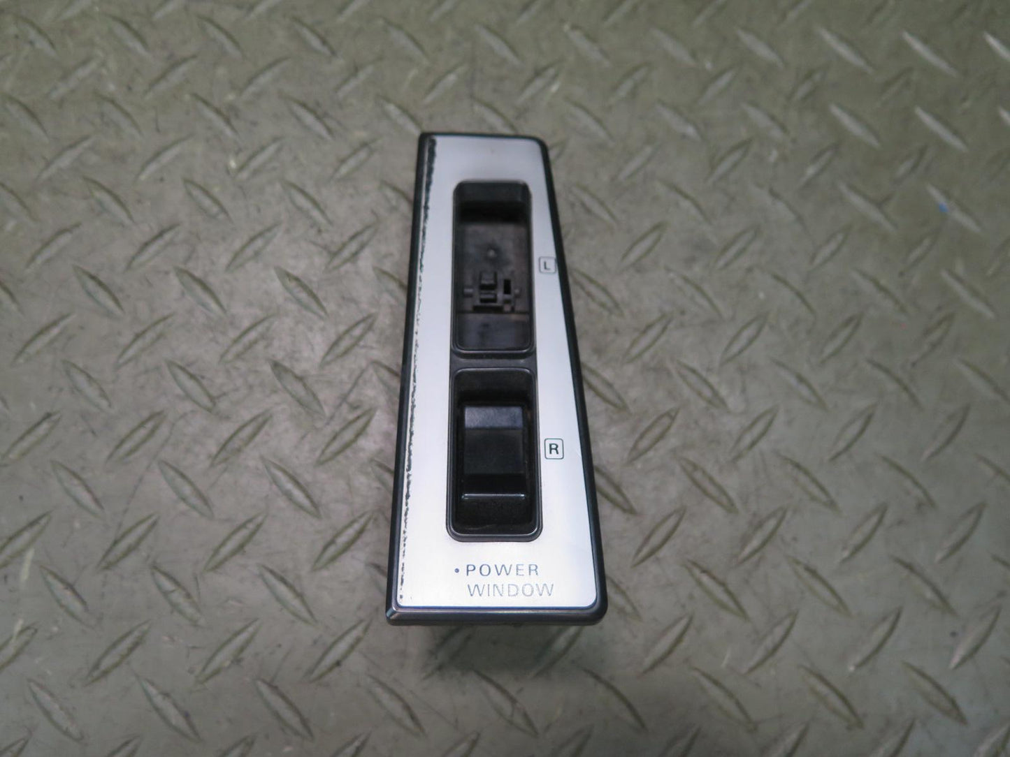 85-88 Nissan Z31 300ZX 2+0 Left Door Master Power Window Switch 25401-19P00 OEM