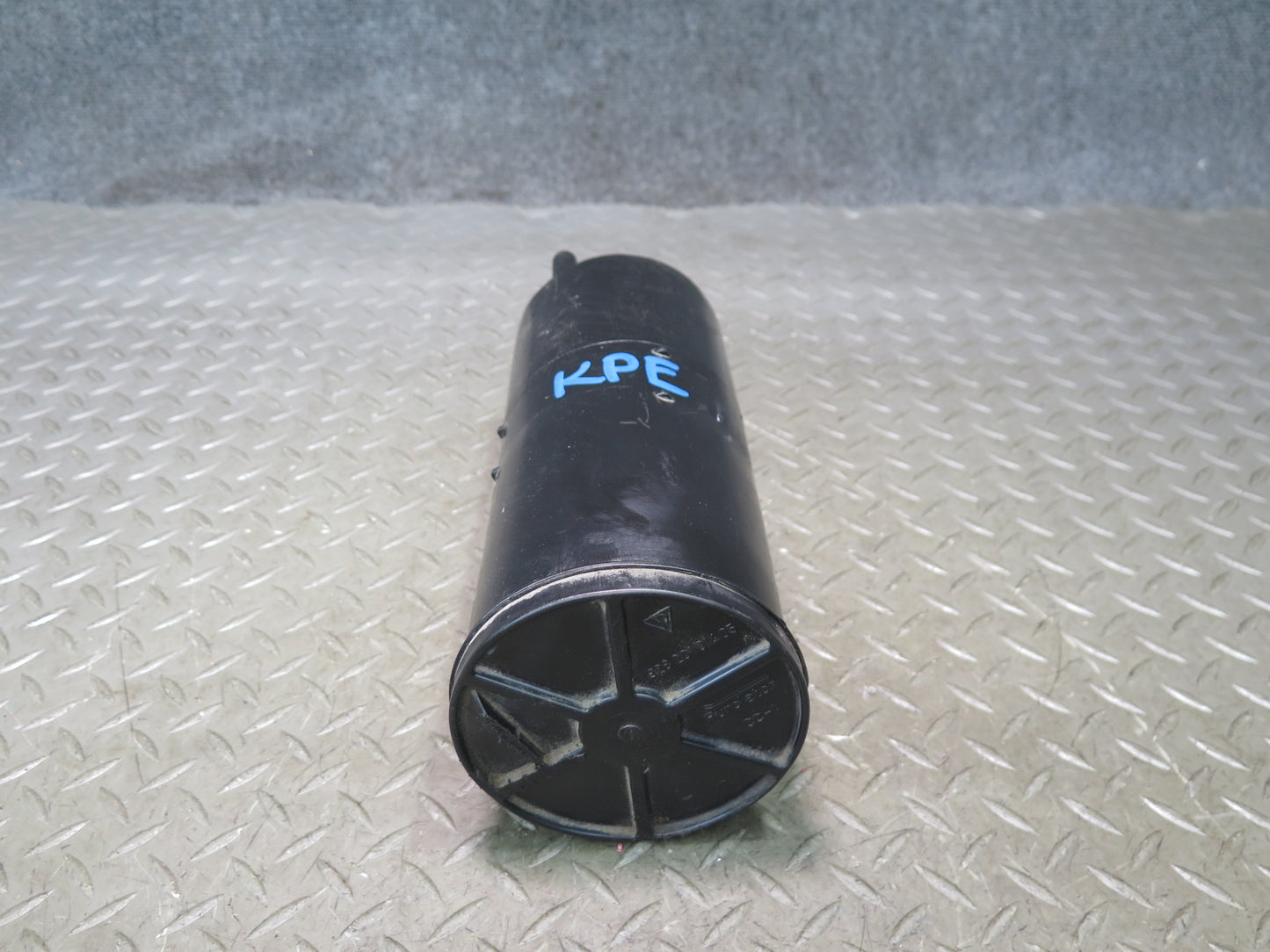 1984-1991 Porsche 928 S Fuel Evap Vapor Charcoal Canister 92820101405