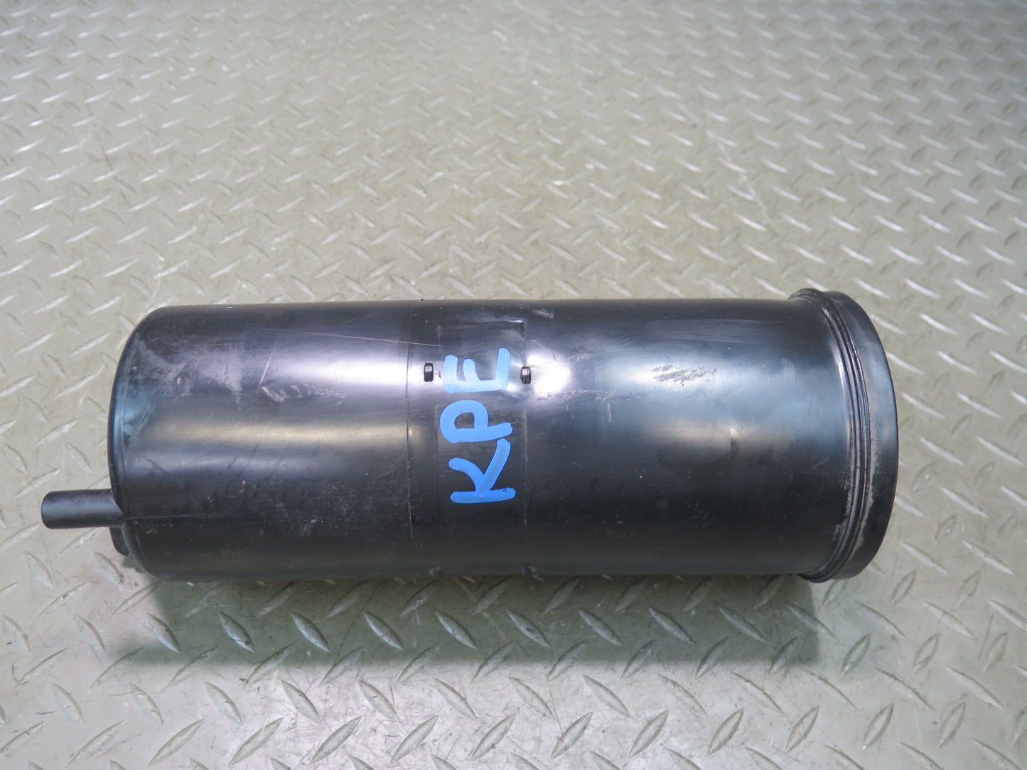 1984-1991 Porsche 928 S Fuel Evap Vapor Charcoal Canister 92820101405
