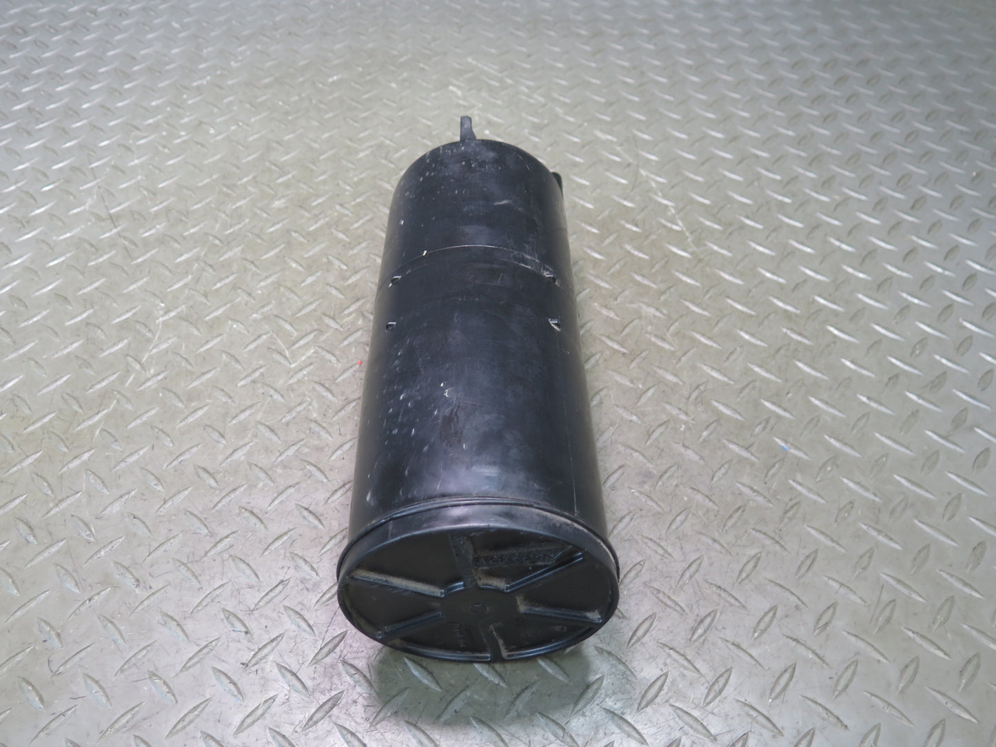 1984-1991 Porsche 928 S Fuel Evap Vapor Charcoal Canister 92820101405