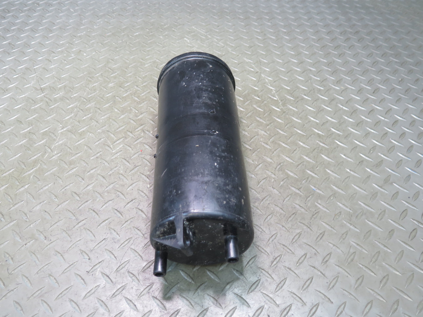 1984-1991 Porsche 928 S Fuel Evap Vapor Charcoal Canister 92820101405