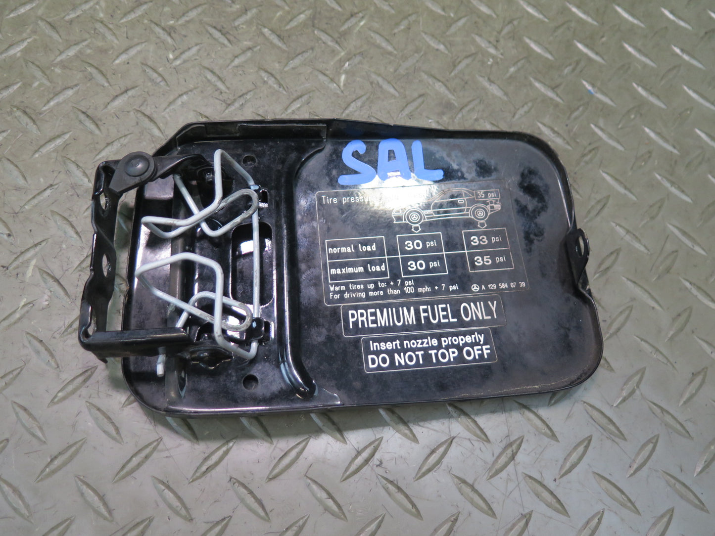 94-02 Mercedes R129 Sl-class Fuel Filler Door Lid Cover Black OEM