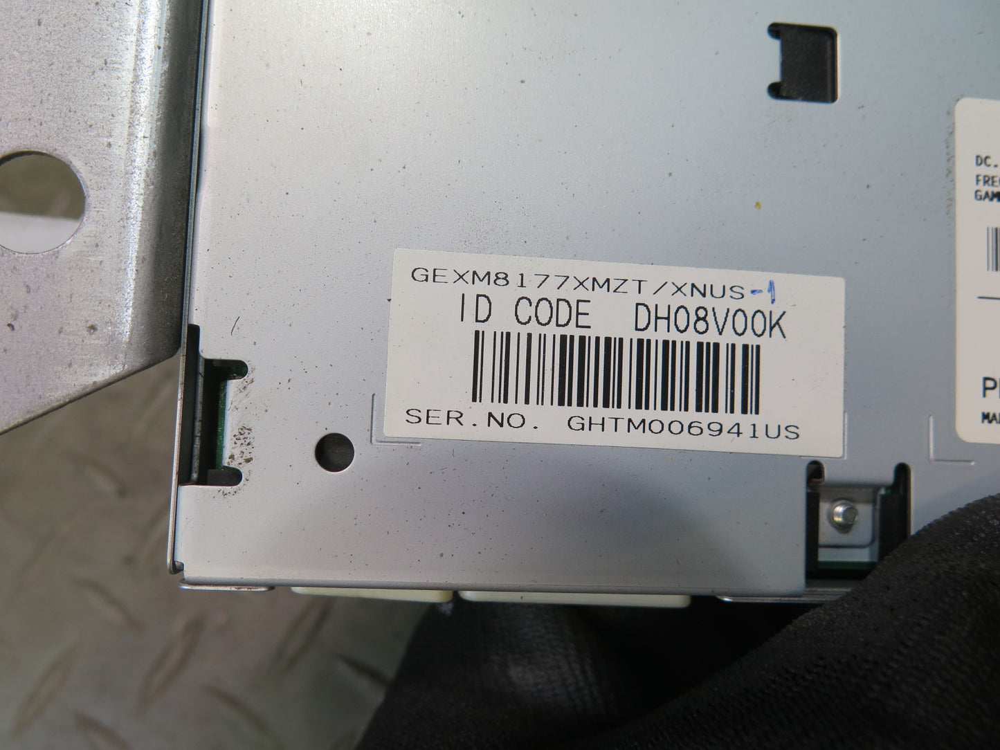 07-09 Lexus UVF46L LS600h LS460 Radio Satellite Receiver Module 86180-50300 OEM