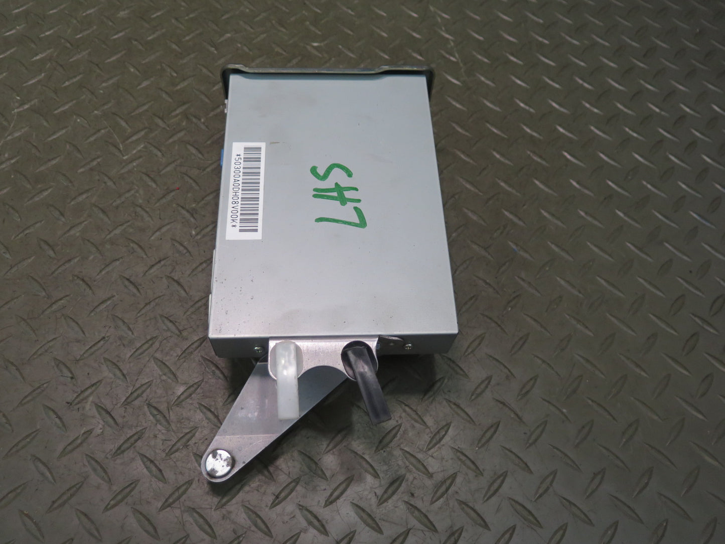 07-09 Lexus UVF46L LS600h LS460 Radio Satellite Receiver Module 86180-50300 OEM