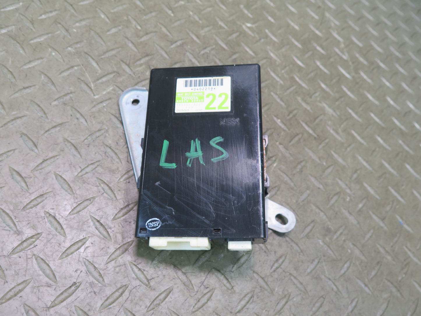 07-12 Lexus LS600h LS460 Seat Belt Seatbelt Control Module 89815-50020 OEM