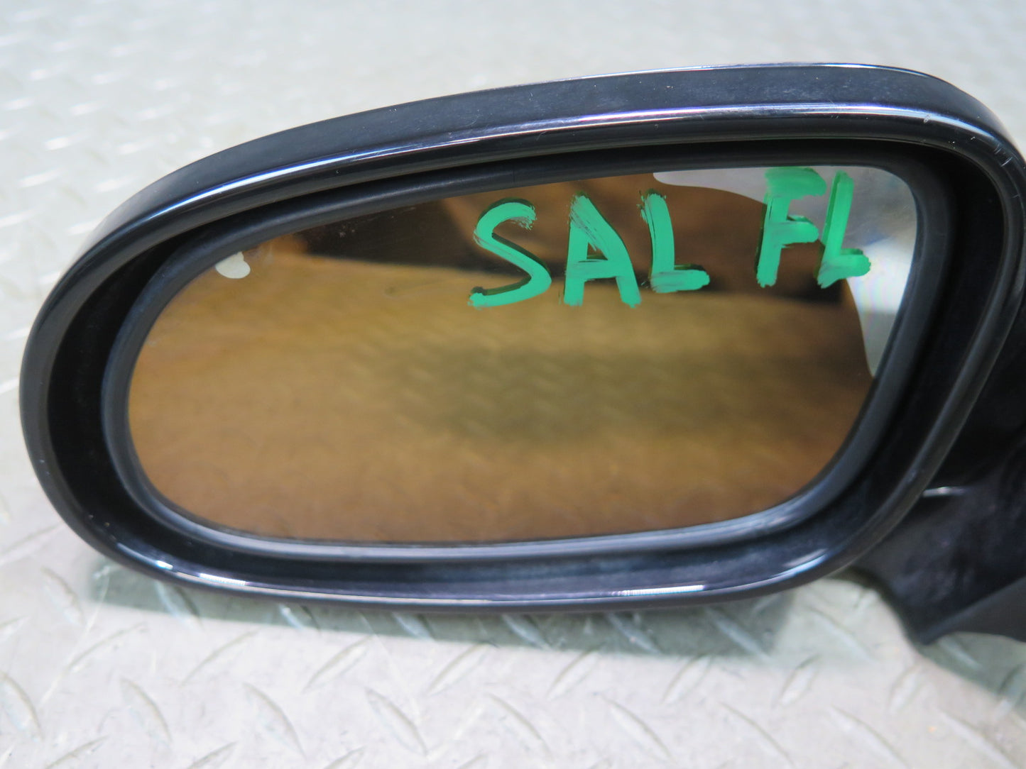 99-02 Mercedes R129 SL Left Door Exterior Side View Mirror Glass Discoloration