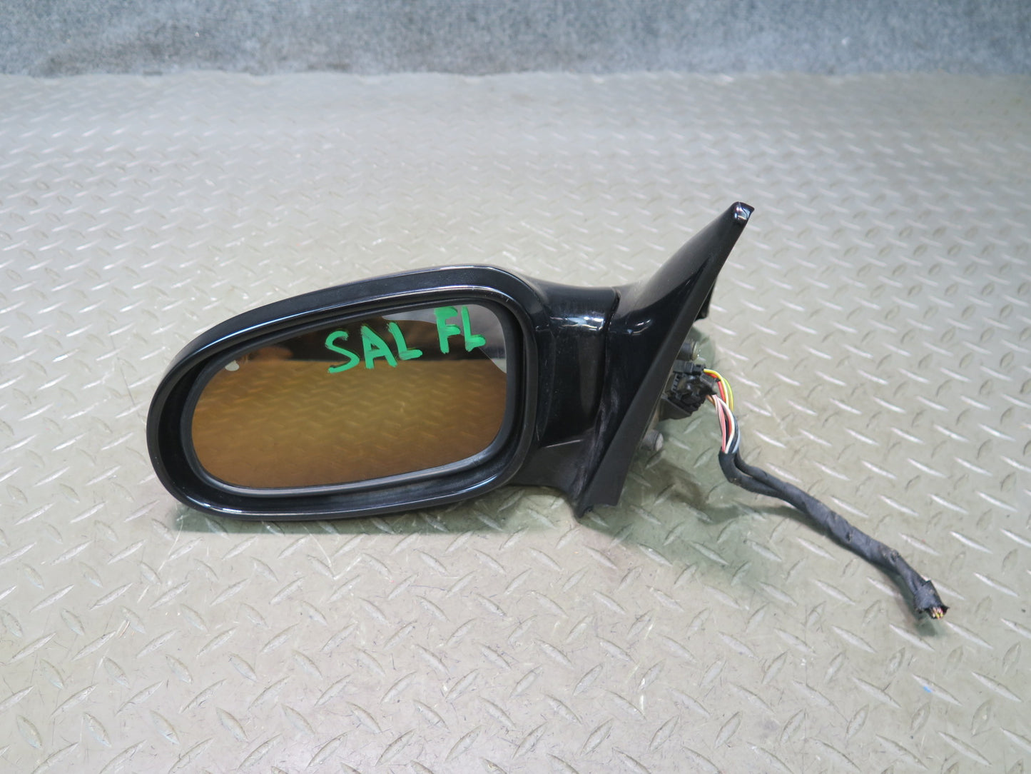 99-02 Mercedes R129 SL Left Door Exterior Side View Mirror Glass Discoloration