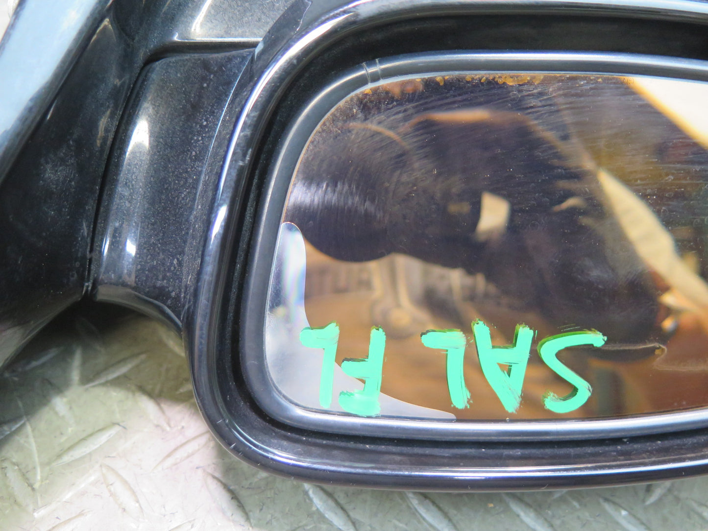 99-02 Mercedes R129 SL Left Door Exterior Side View Mirror Glass Discoloration