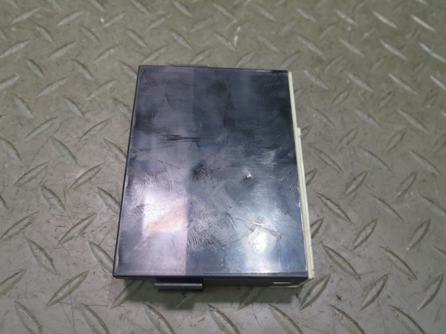 07-09 Lexus UVF46L LS600h LS460 Multiplex Network Control Module 89219-50051 OEM