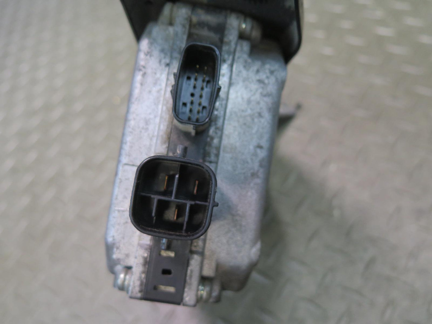 08-09 Lexus UVF46L LS600h Power Steering EPS Control  Module 89650-50160 OEM