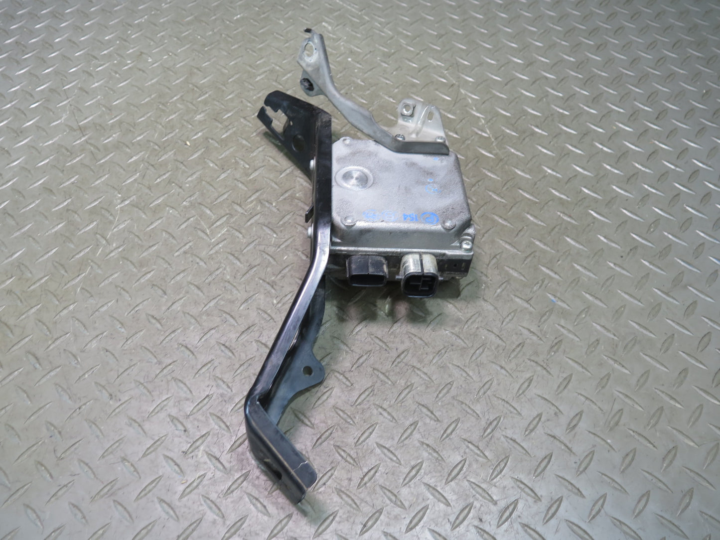 08-09 Lexus UVF46L LS600h Power Steering EPS Control  Module 89650-50160 OEM