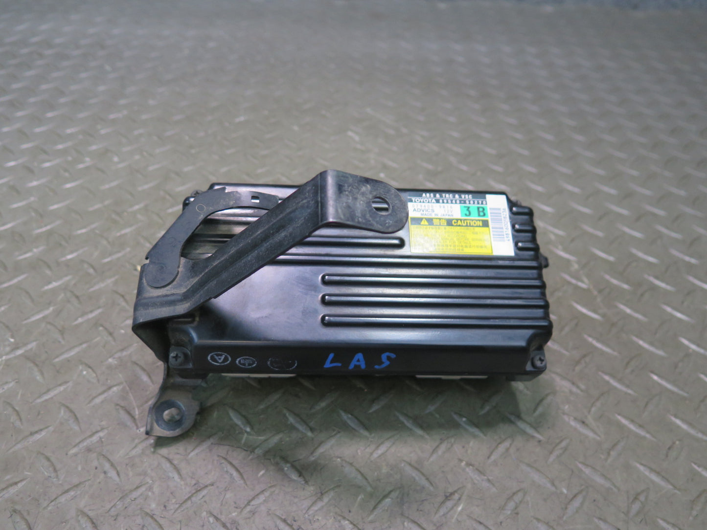 08-09 Lexus UVF46L LS600h Skid Traction Control Module 89540-50270 OEM