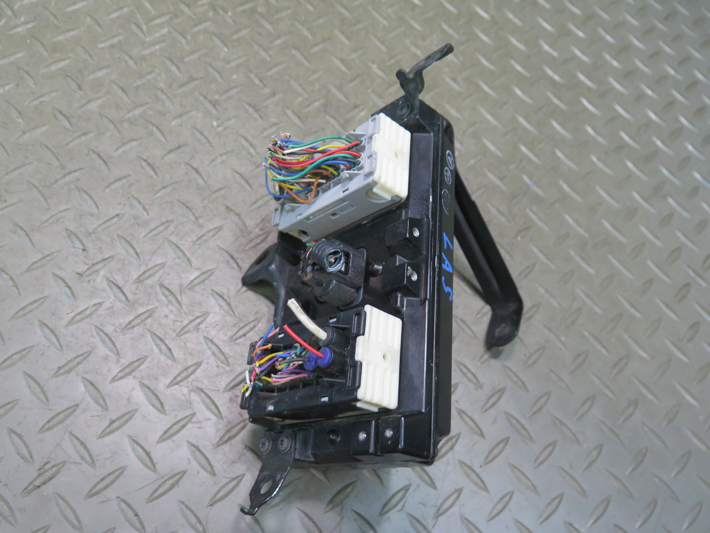 08-09 Lexus UVF46L LS600h Skid Traction Control Module 89540-50270 OEM