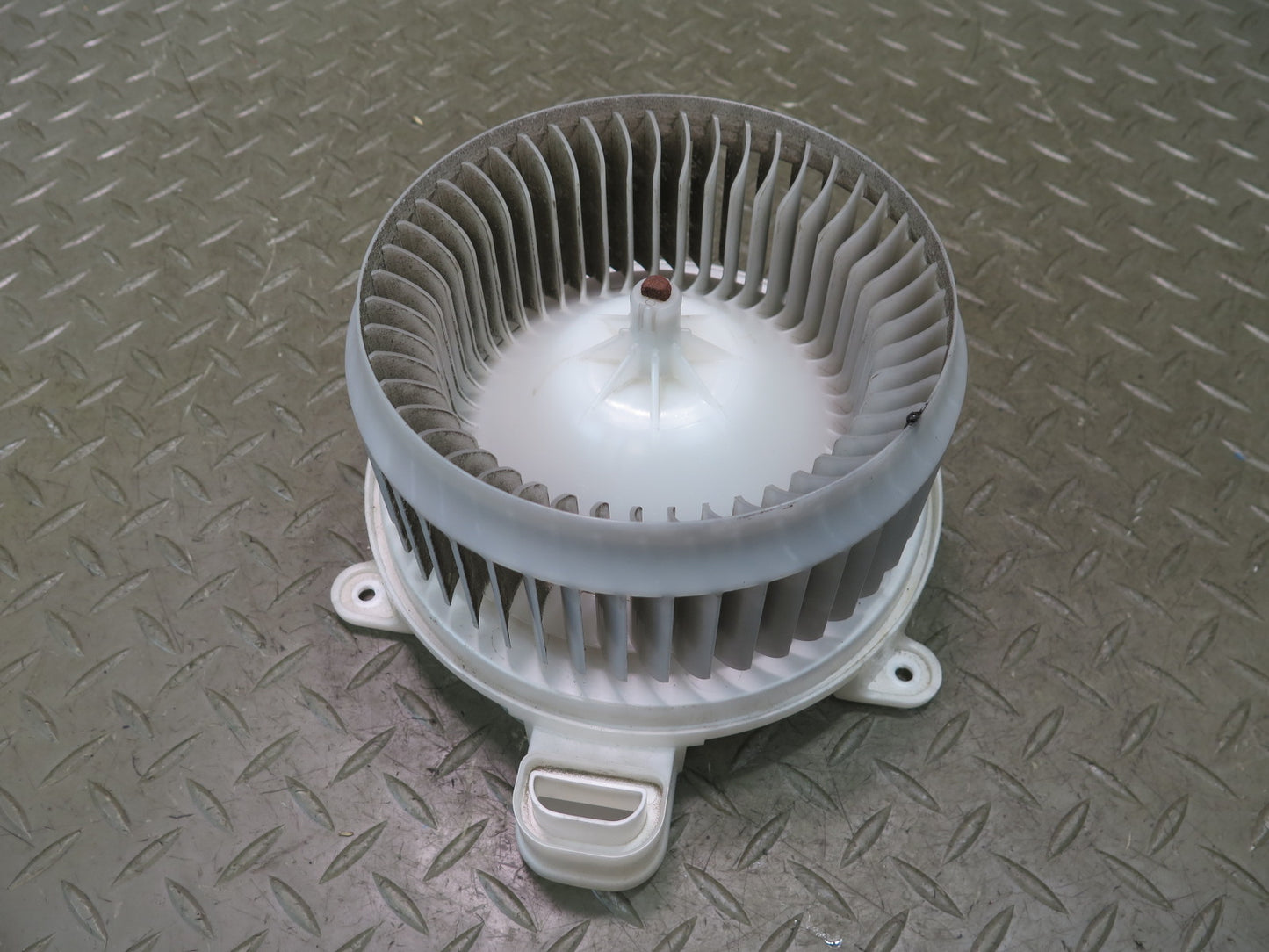 07-11 Lexus UVF46L LS600h LS460 A/C Heater Blower  Motor Fan 87103-50100 OEM