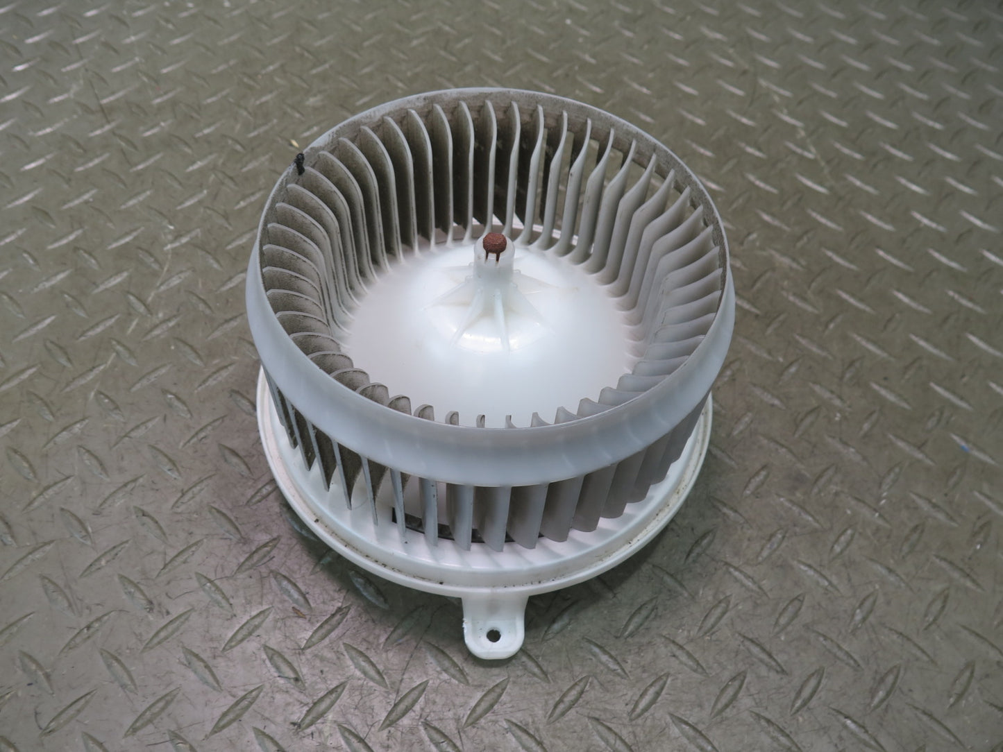 07-11 Lexus UVF46L LS600h LS460 A/C Heater Blower  Motor Fan 87103-50100 OEM