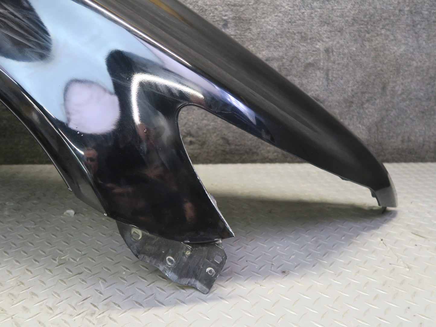 07-12 Lexus UVF46L LS600h LS460 Front Right Fender Shell Panel Obsidian OEM