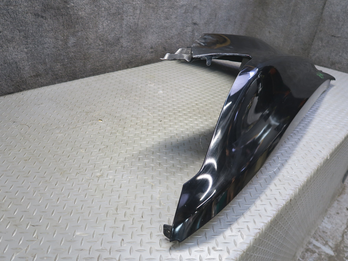 07-12 Lexus UVF46L LS600h LS460 Front Right Fender Shell Panel Obsidian OEM