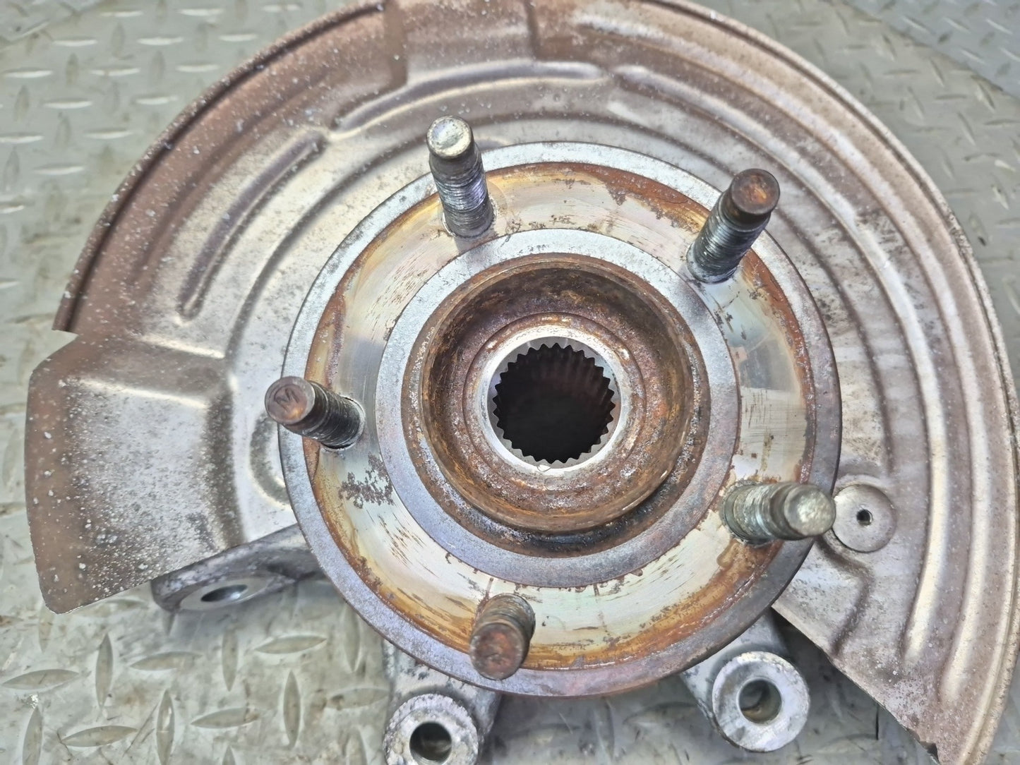 02-05 Ford Thunderbird Rear Right Spindle Knuckle Wheel Hub Bearing OEM