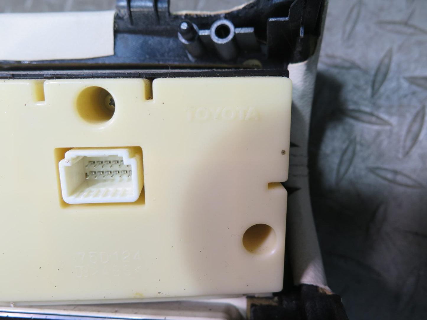 07-12 Lexus UVF46L LS600h LS460 Dash Front Left Lower Knee Trim Cover Panel OEM