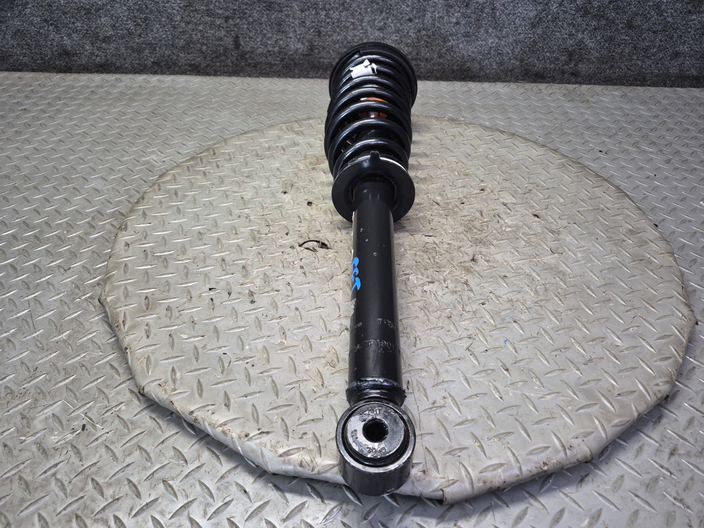 02-05 Ford Thunderbird Set of 2 Front Left & Right Strut Shock Absorber OEM