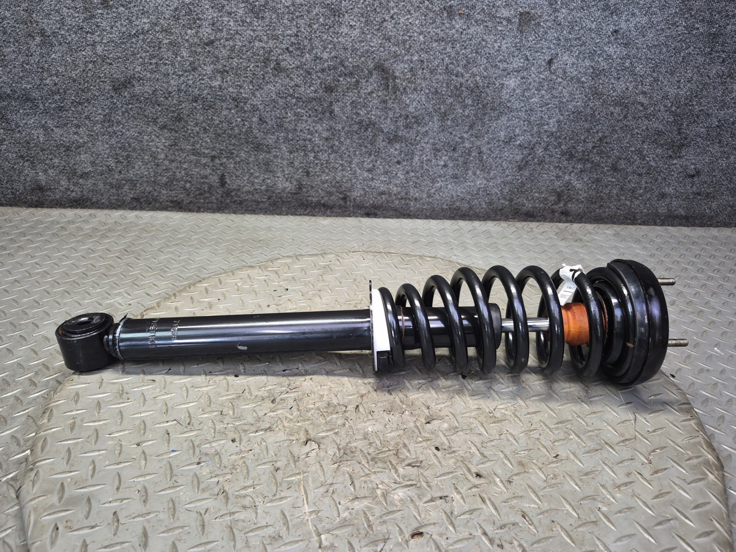 02-05 Ford Thunderbird Set of 2 Front Left & Right Strut Shock Absorber OEM