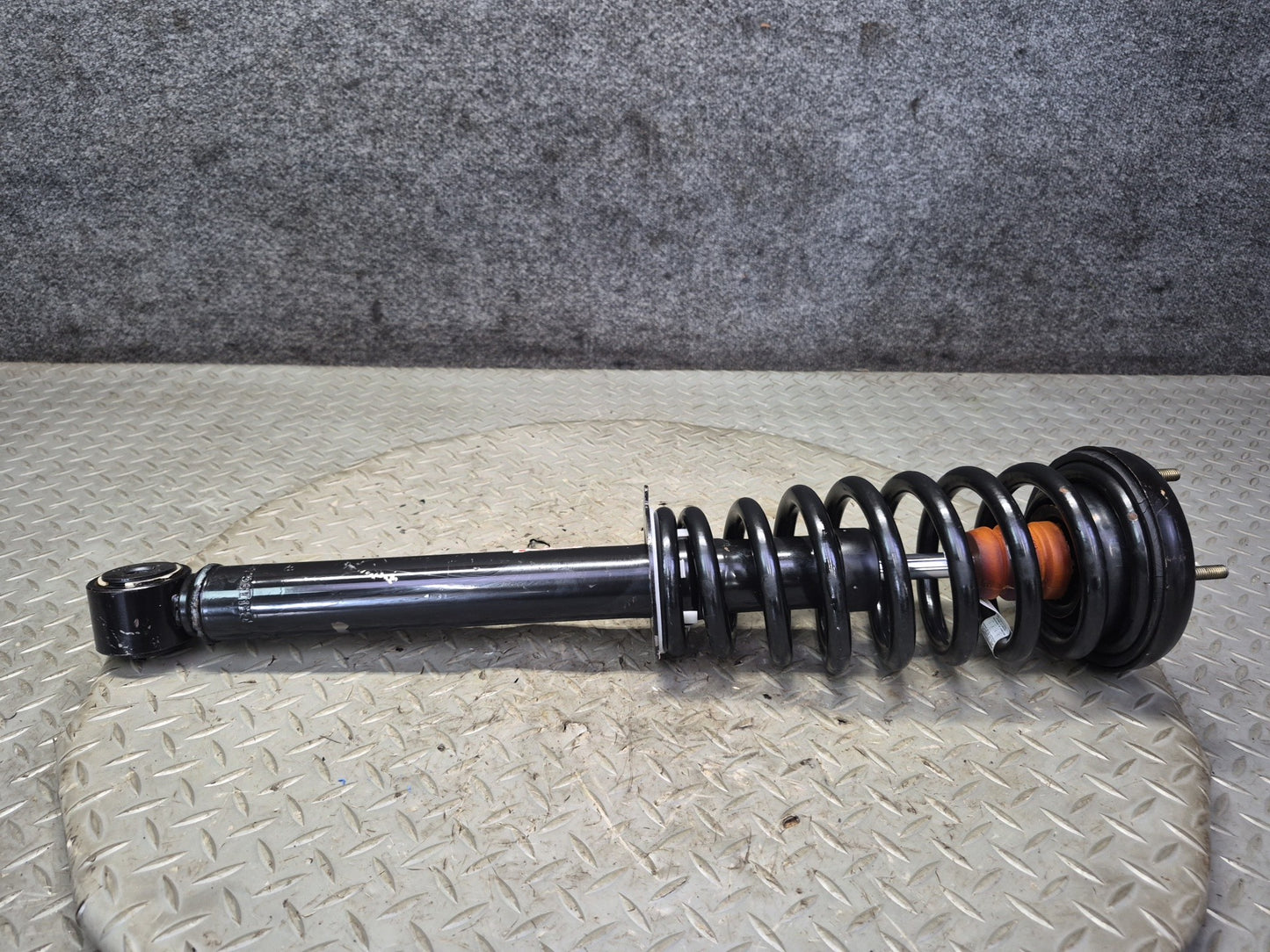 02-05 Ford Thunderbird Set of 2 Front Left & Right Strut Shock Absorber OEM
