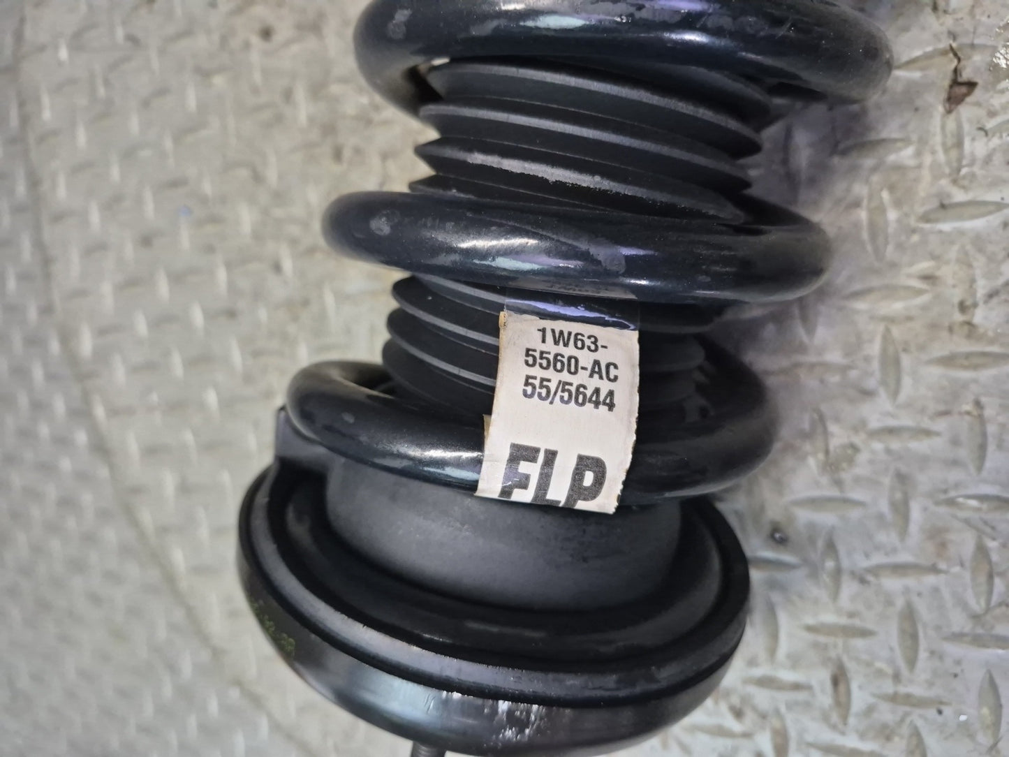 02-04 Ford Thunderbird Set of 2 Rear Left & Right Strut Shock Absorber OEM