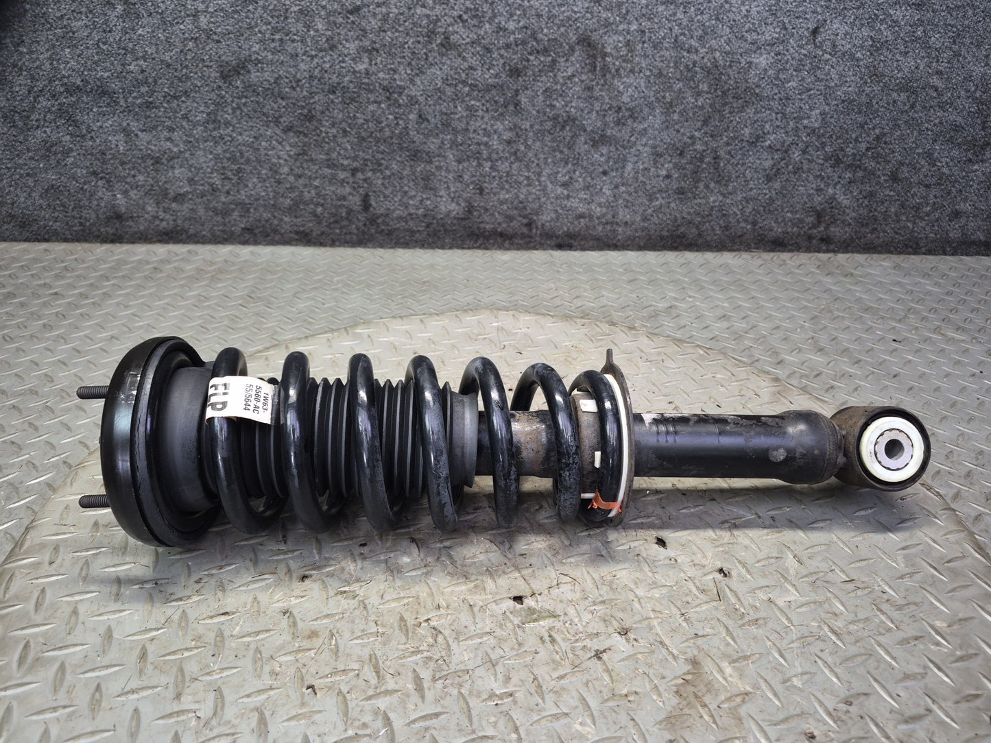 02-04 Ford Thunderbird Set of 2 Rear Left & Right Strut Shock Absorber OEM