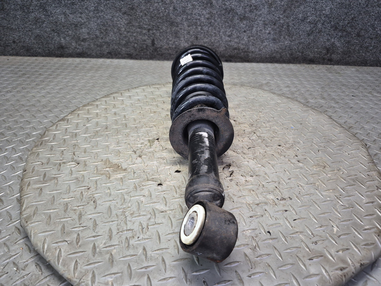 02-04 Ford Thunderbird Set of 2 Rear Left & Right Strut Shock Absorber OEM