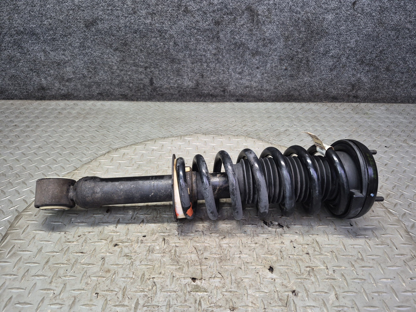 02-04 Ford Thunderbird Set of 2 Rear Left & Right Strut Shock Absorber OEM