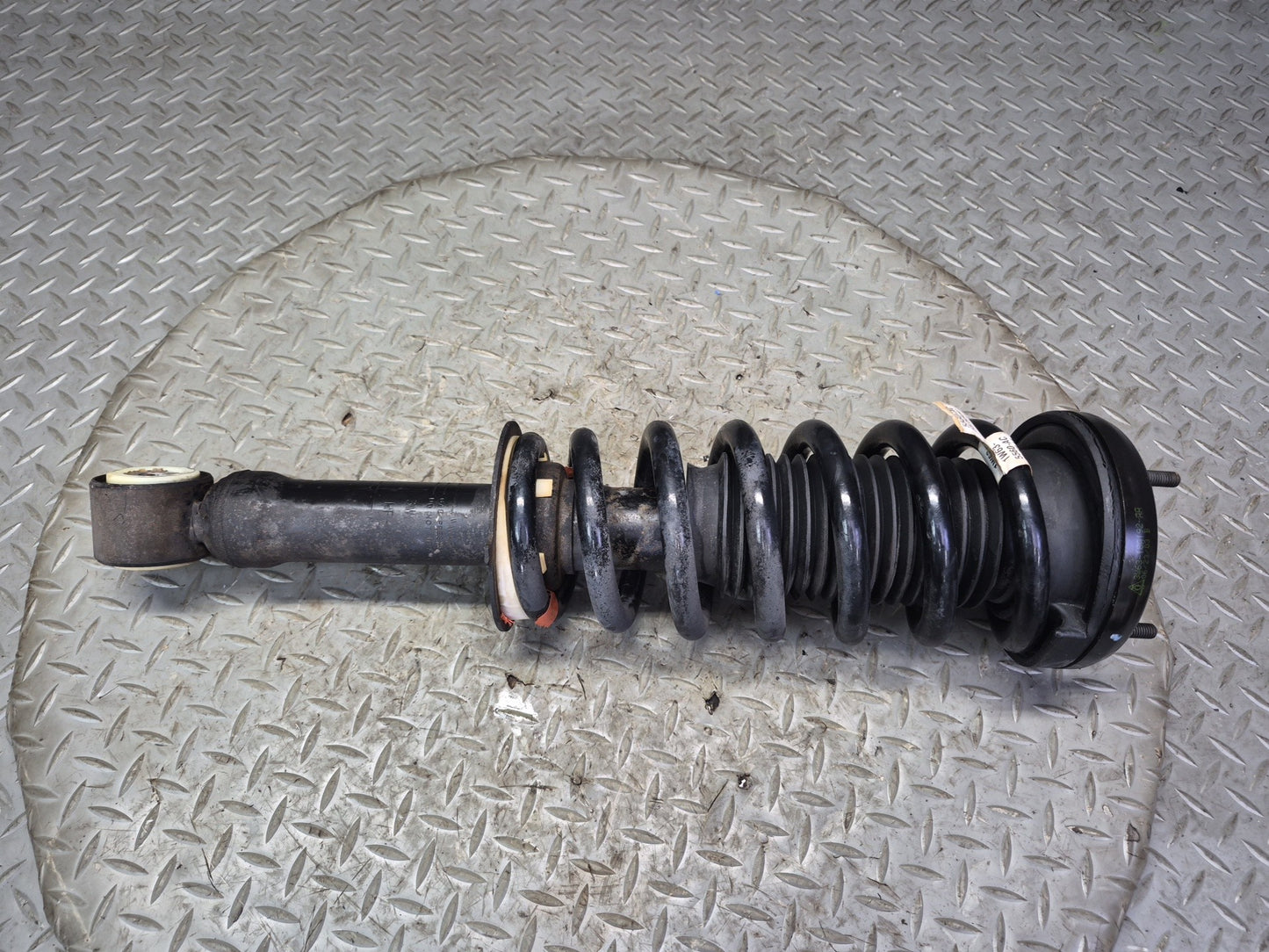 02-04 Ford Thunderbird Set of 2 Rear Left & Right Strut Shock Absorber OEM