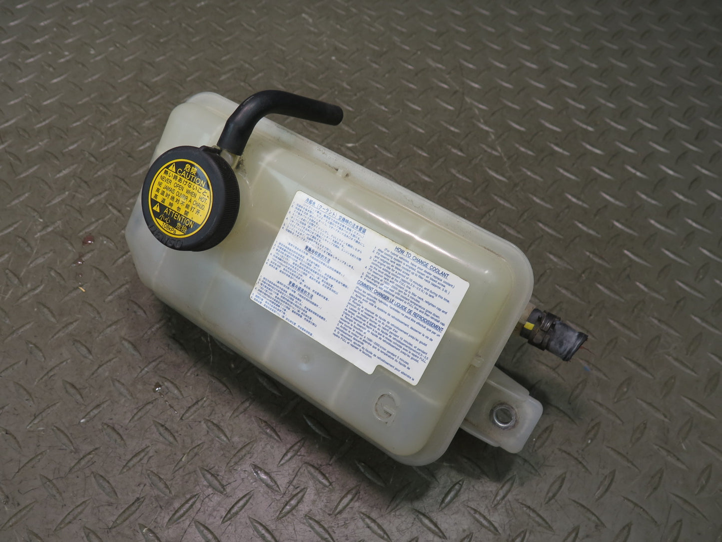 07-09 Lexus UVF46L LS600h LS460 Engine Expansion Overflow  Reservoir Tank OEM