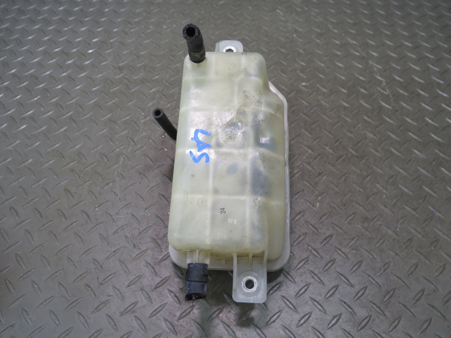 07-09 Lexus UVF46L LS600h LS460 Engine Expansion Overflow  Reservoir Tank OEM