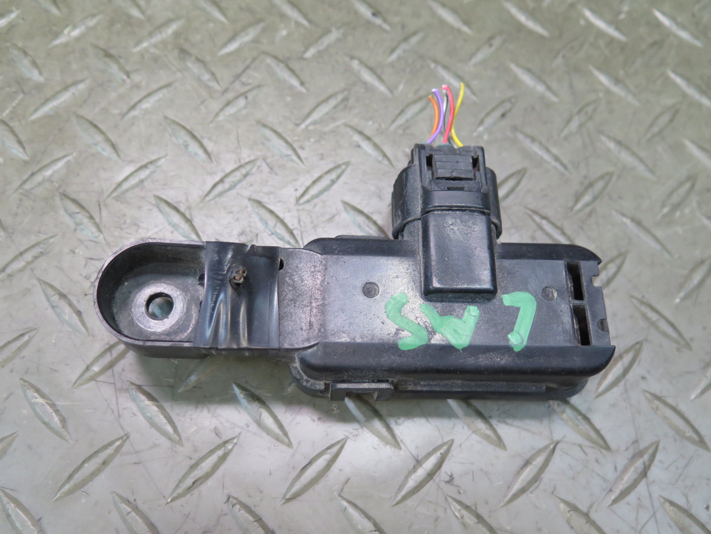 07-12 Lexus UVF46L LS600h LS460 Smog Emission Control Module Sensor OEM