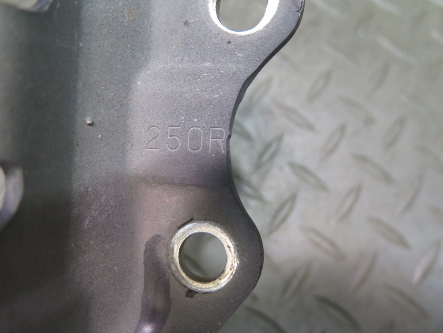 07-17 Lexus UVF46L LS600h LS460 Set of 2 Front Left & Right Hood Hinge OEM