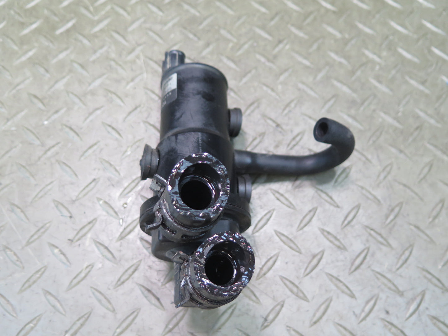 08-12 Lexus UVF46 LS600h Heater Auxiliary Electric Coolant Water Pump OEM