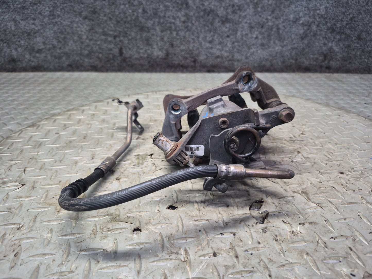 02-05 Ford Thunderbird Set of 2 Rear Left & Right Brake Caliper OEM