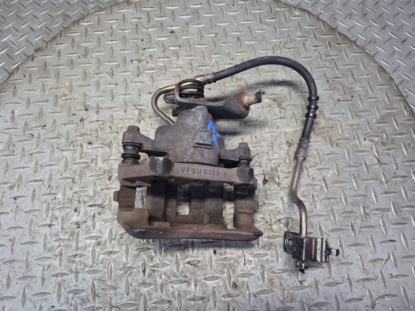 02-05 Ford Thunderbird Set of 2 Rear Left & Right Brake Caliper OEM