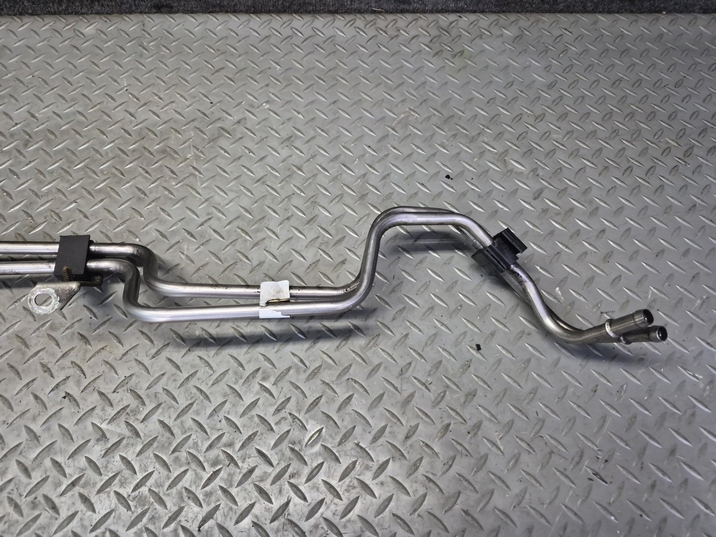 03-05 Ford Thunderbird A/T Automatic Transmission Hose Pipe Line OEM