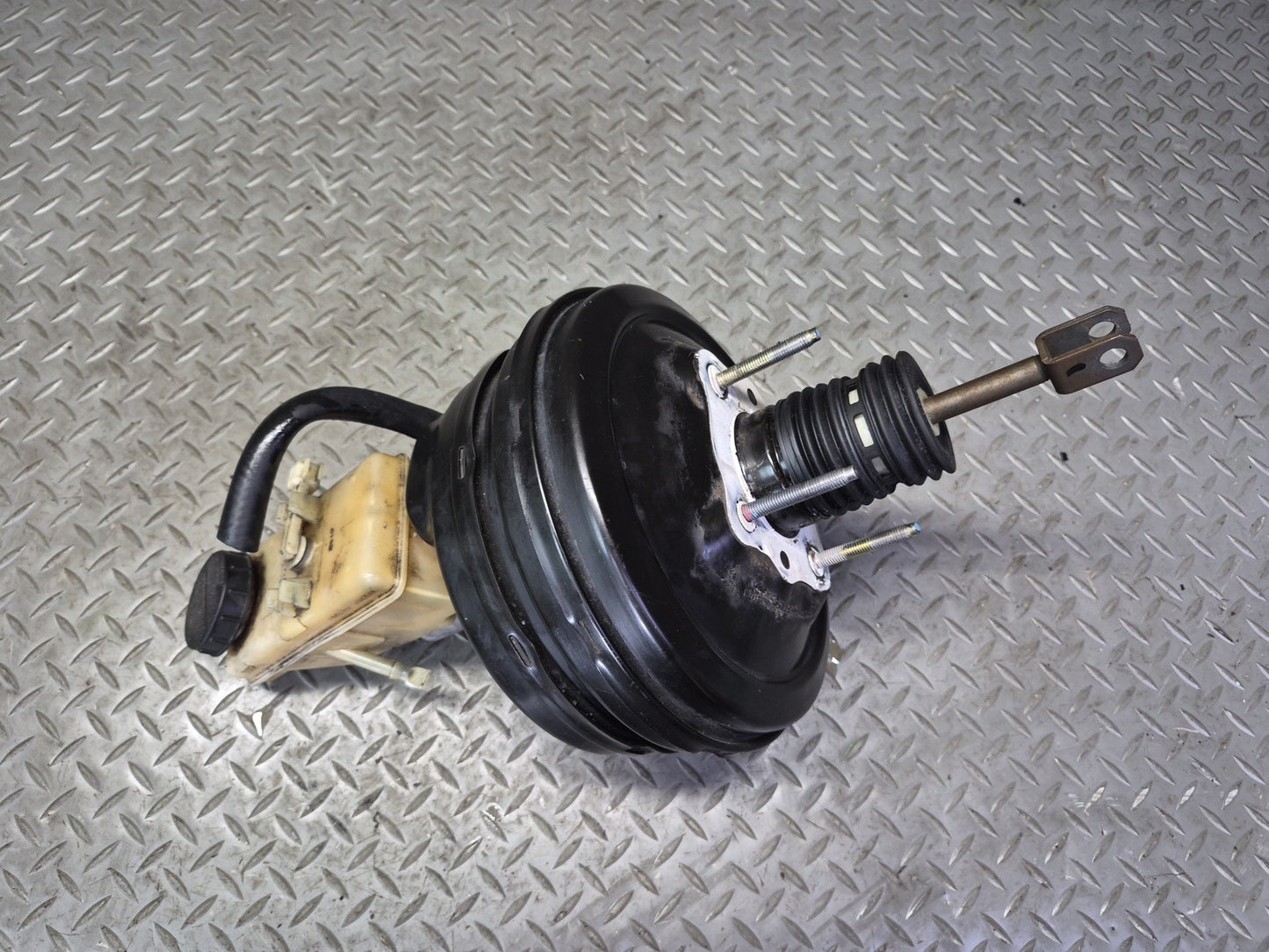 02-05 Ford Thunderbird Brake Master Cylinder Booster Fluid Reservoir OEM