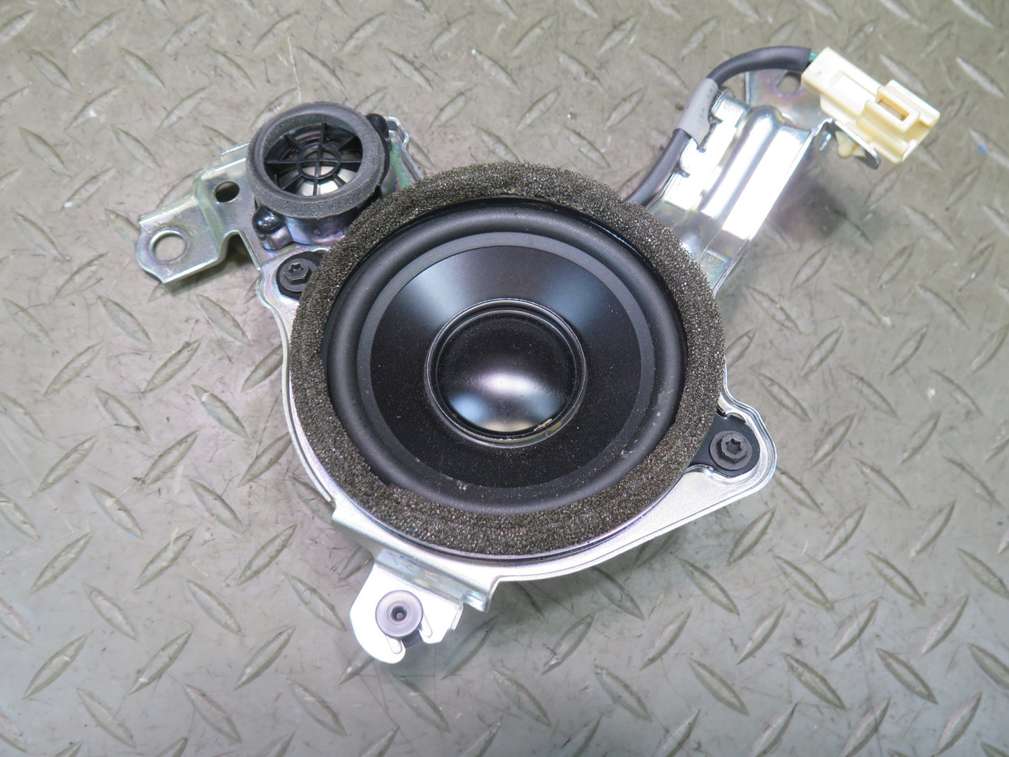 07-17 Lexus UVF46L LS600h LS460 Set of 7 Mark Levinson Tweeter Speaker OEM