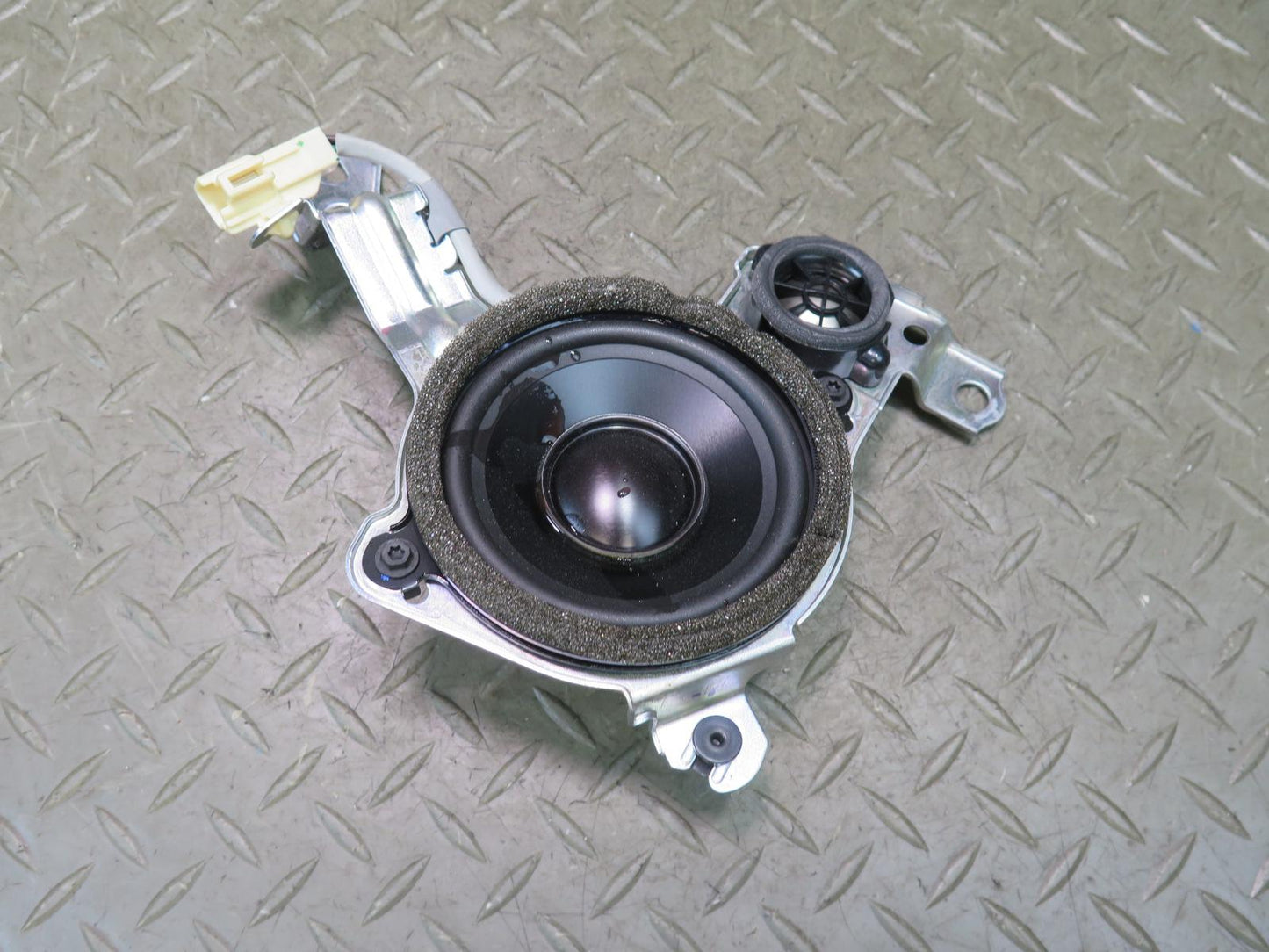 07-17 Lexus UVF46L LS600h LS460 Set of 7 Mark Levinson Tweeter Speaker OEM