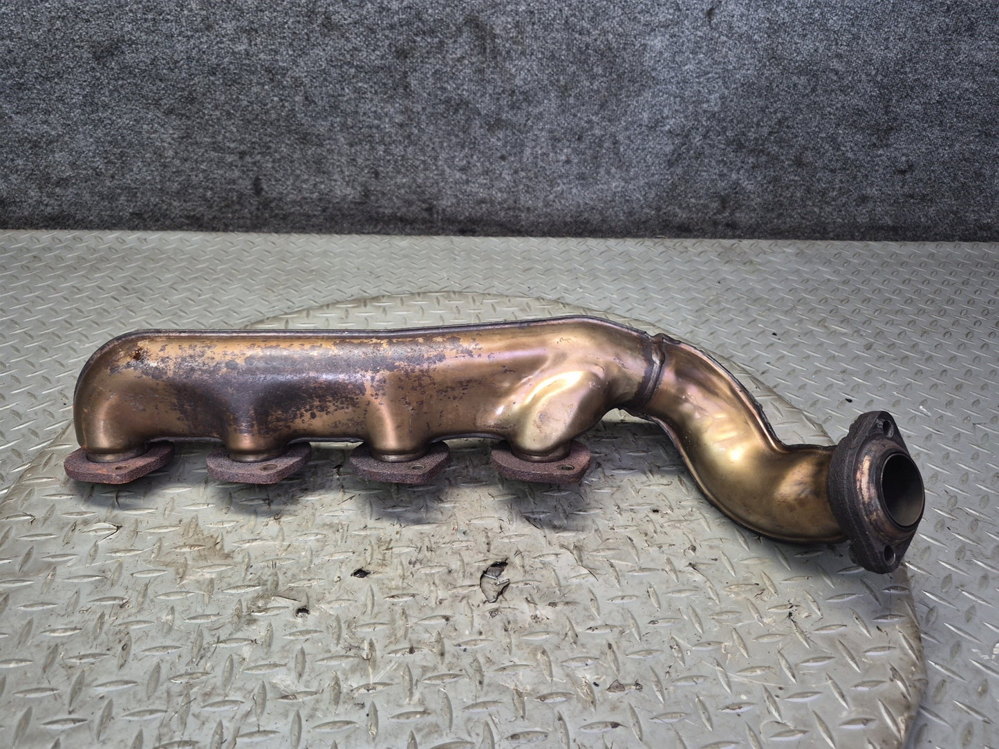 99-02 Mercedes R129 SL500 5.0L M113 Set of 2 Engine Motor Exhaust Manifold OEM