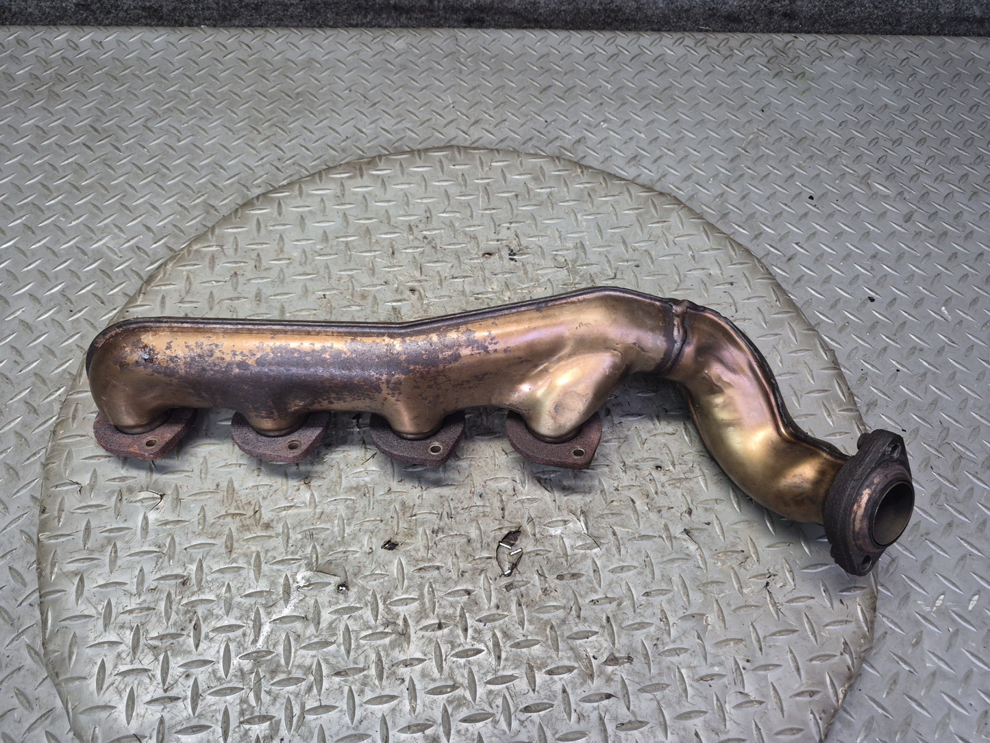 99-02 Mercedes R129 SL500 5.0L M113 Set of 2 Engine Motor Exhaust Manifold OEM